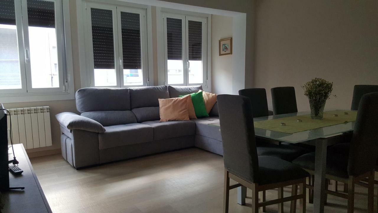 El Hogar De Frida Apartment Ourense Luaran gambar